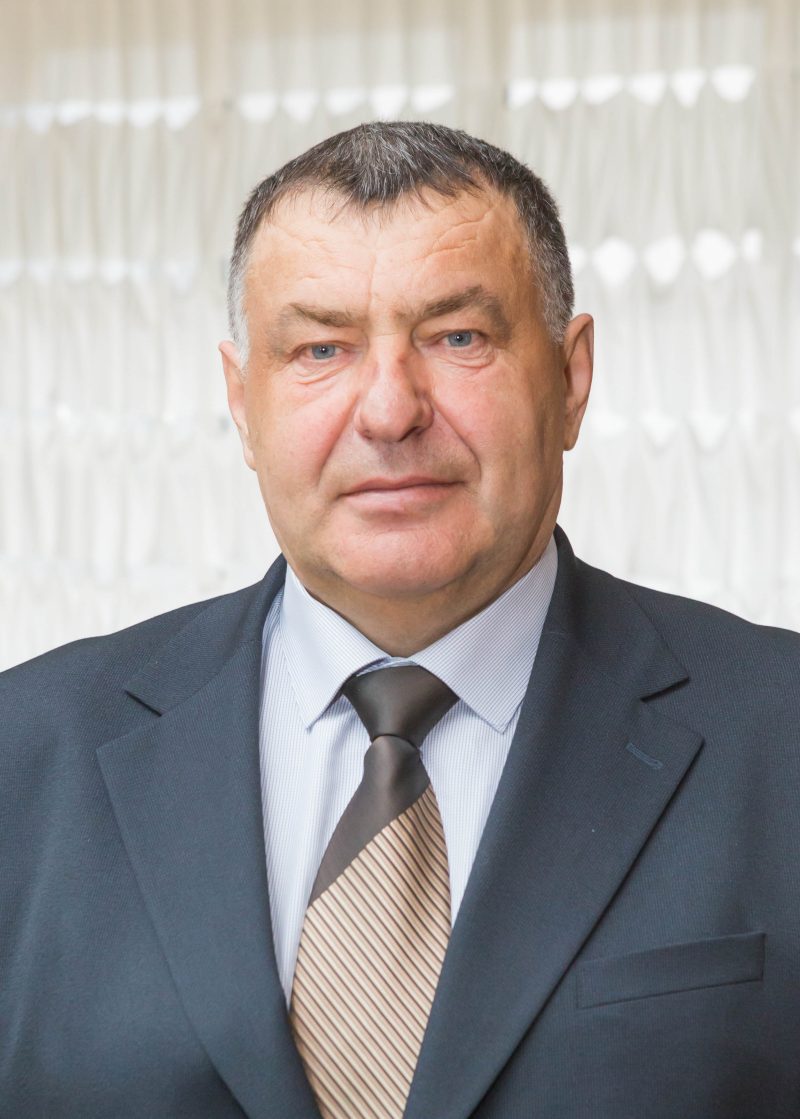 Эльзнер Михаил Федорович - Директор года. Алтайский край