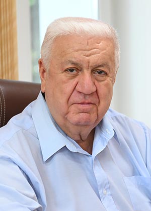 Карлов Александр Александрович